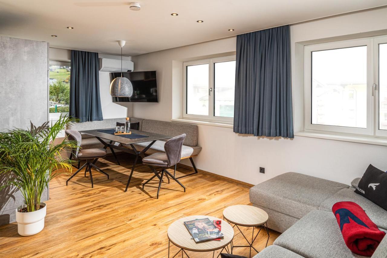 Falcon Apartment